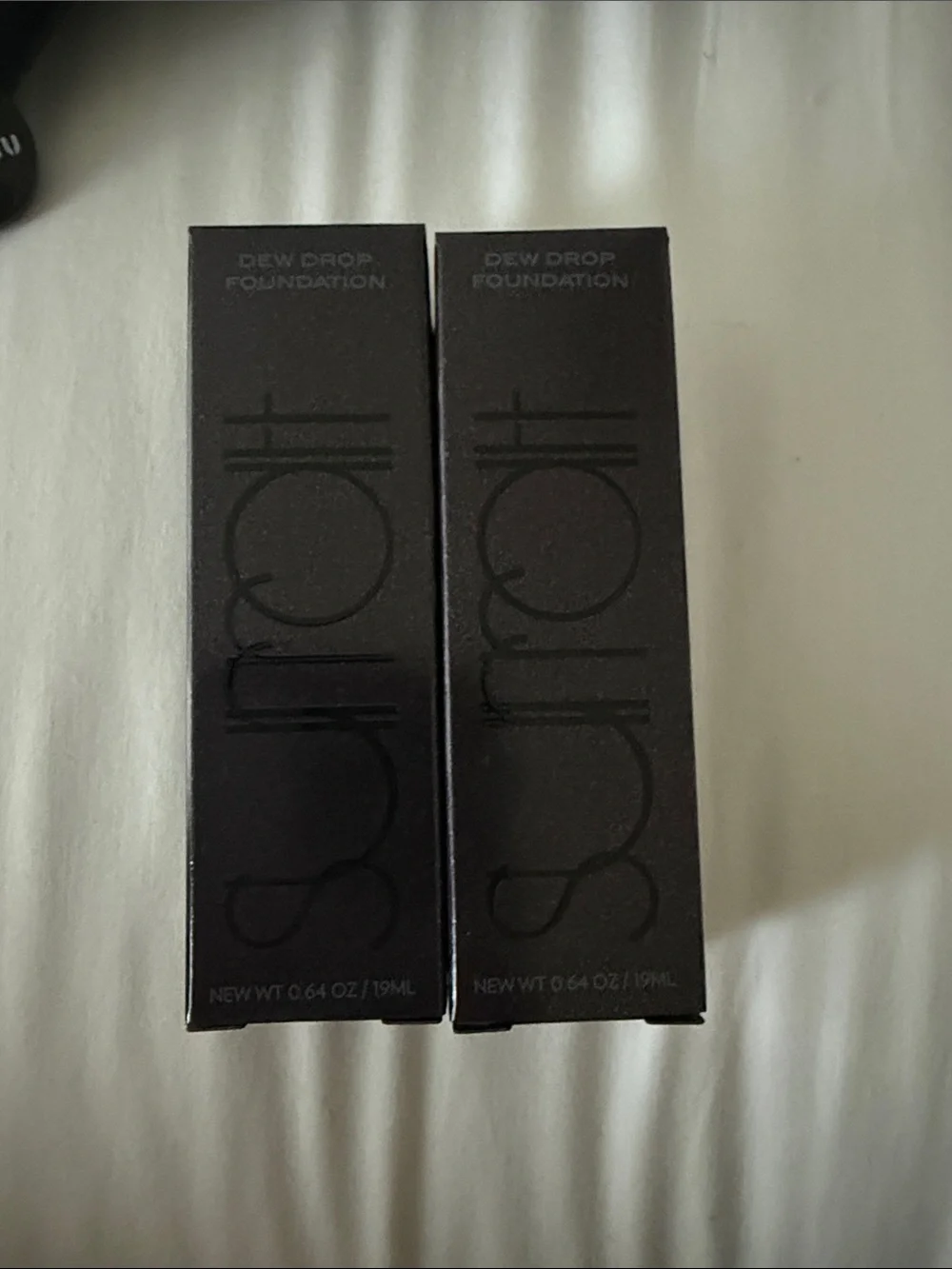 NEW Surrat 2 Dew Drop Foundation 11